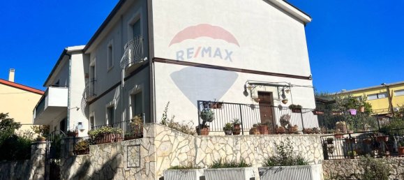 Дом с 3 спальнями в Матера, Италия № 17235 2