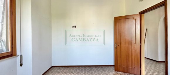 4 rooms Apartment in Fidenza, Italy No. 112152 8
