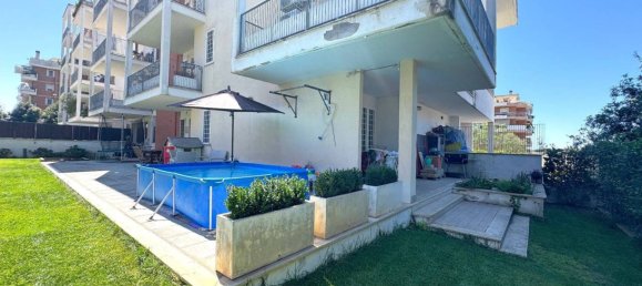 2 bedrooms Apartment in Rome, Italy No. 299367 2