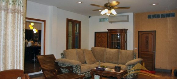 4 bedrooms Cafe / restaurant in Pattaya, Thailand No. 975 9