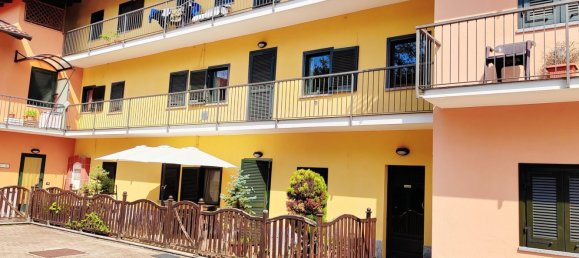 3 bedrooms Apartment in Roasio, Italy No. 371477 2