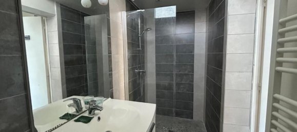 Casa de 2 dormitorios en Loos, France No. 331456 4