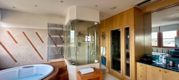 4 rooms Apartment in Rome, Italy No. 33329 12