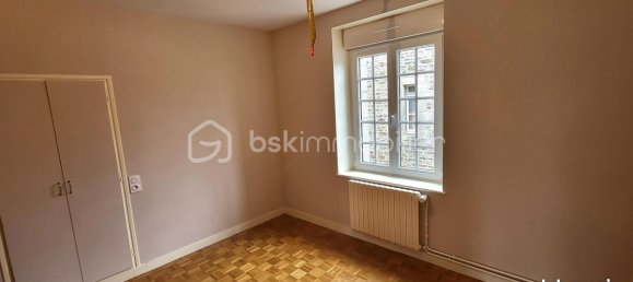 3 bedrooms Townhouse in Landelles-et-Coupigny, France No. 356721 11