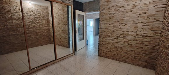 3 bedrooms Apartment in Chalons-en-Champagne, France No. 153021 11