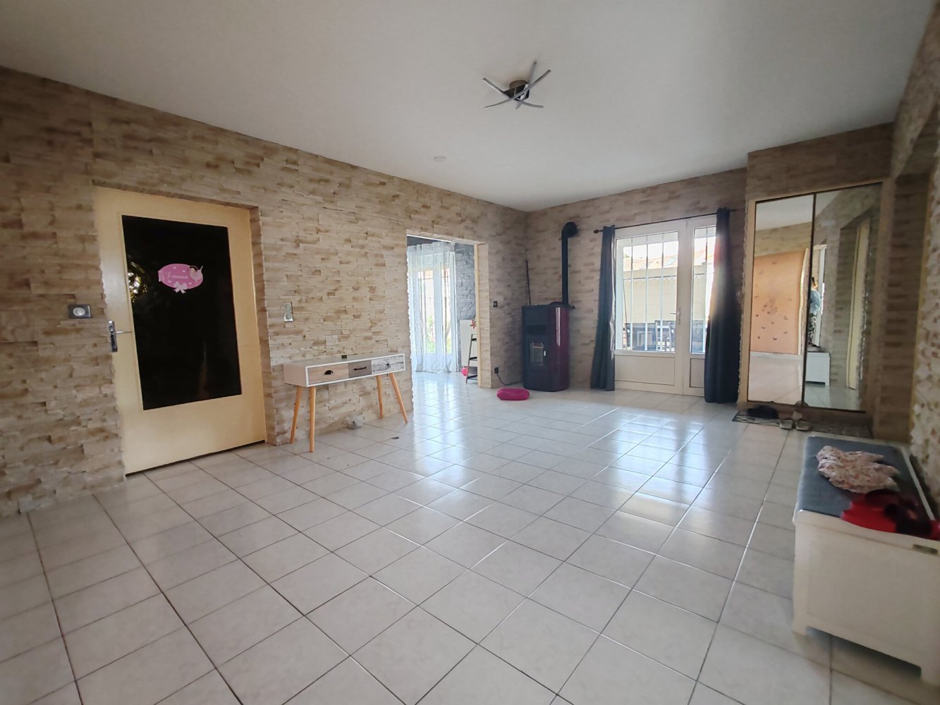 3 bedrooms Apartment in Chalons-en-Champagne, France No. 153021