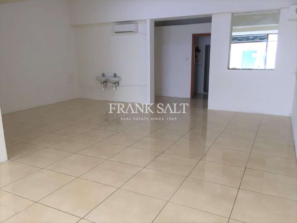 Laden in Sliema, Malta 90m², Nr. 12265