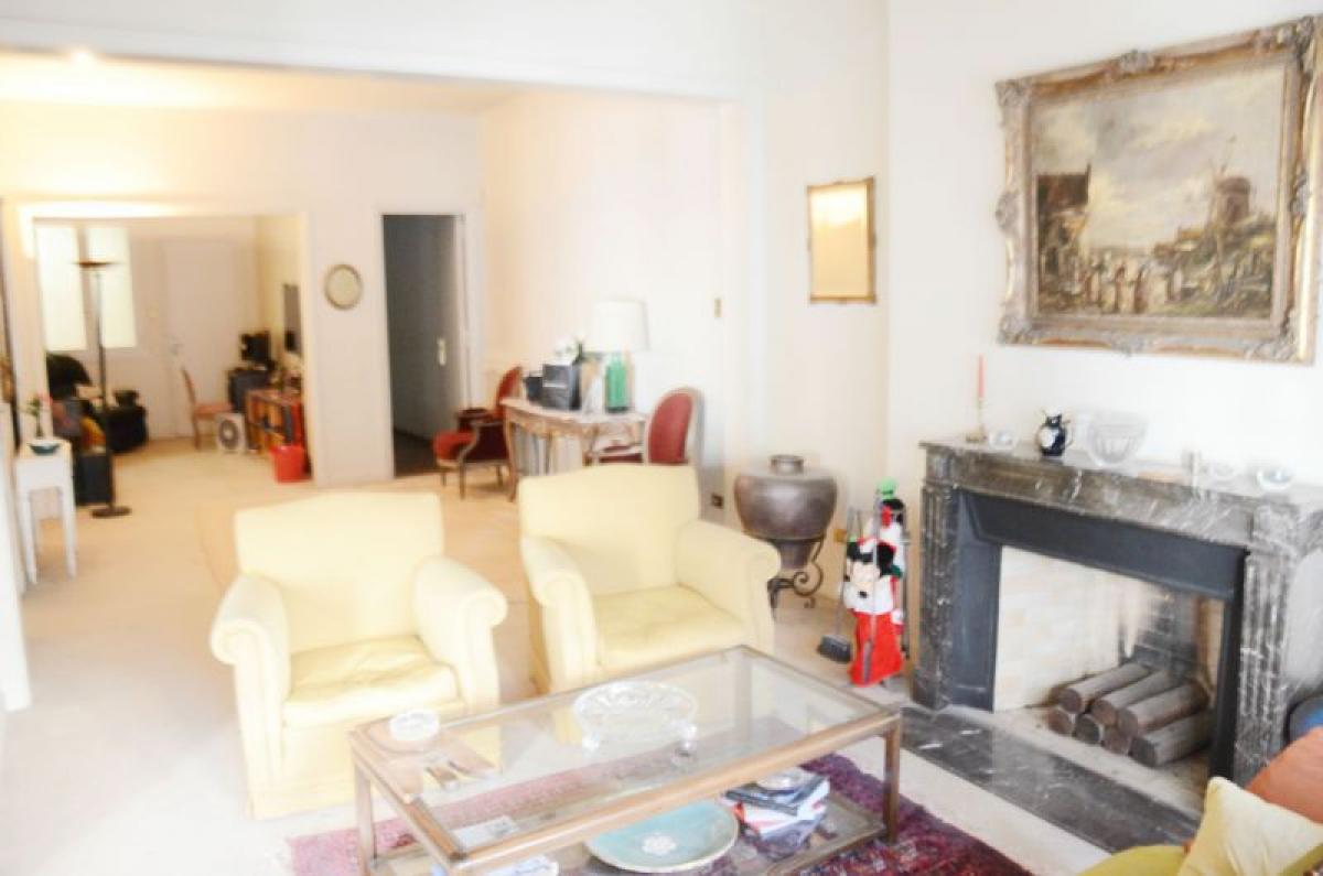 Apartamento de 4 dormitorios en Buenos Aires, Argentina No. 91934