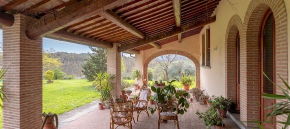 Villa de 15 divisões em Poggio a Caiano, Italy N.º 150373 8