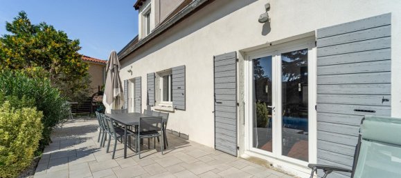 6 bedrooms House in Brignais, France No. 273059 16