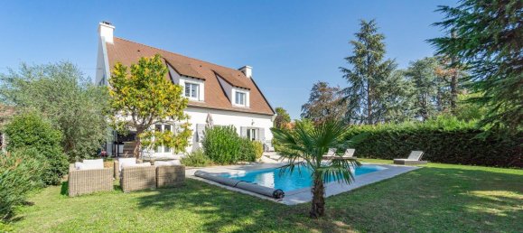 6 bedrooms House in Brignais, France No. 273059 2