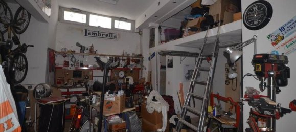 Lagerhaus in Sesto Fiorentino, Italy 154m², Nr. 228602 7