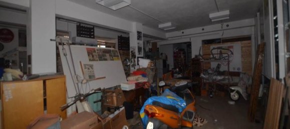 Lagerhaus in Sesto Fiorentino, Italy 154m², Nr. 228602 10