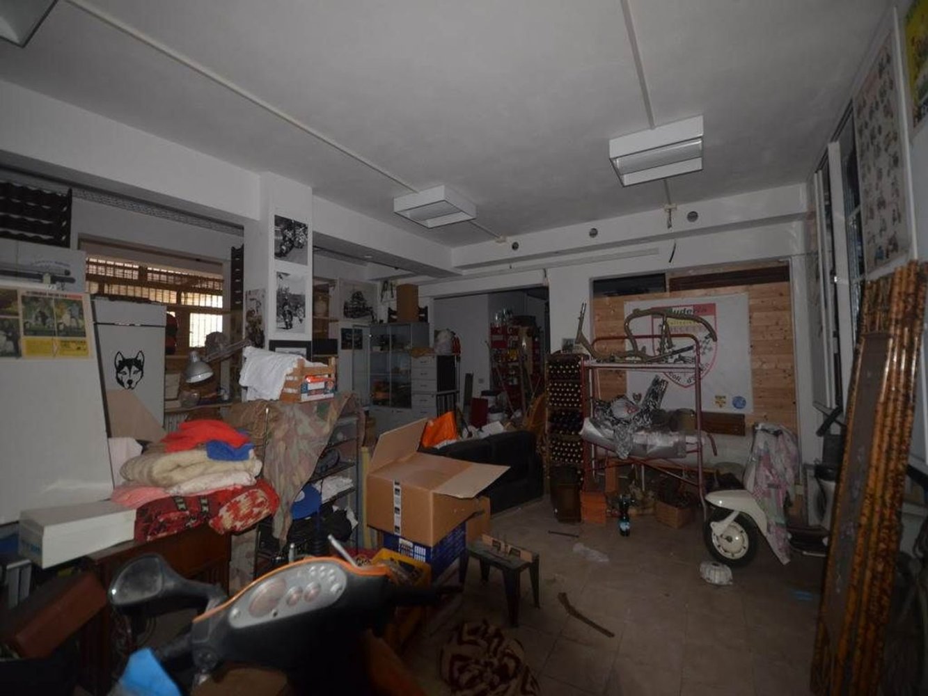 Lagerhaus in Sesto Fiorentino, Italy 154m², Nr. 228602