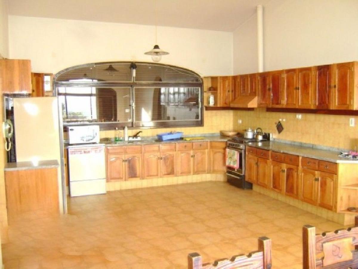 5 bedrooms House in Cordoba, Argentina No. 60694