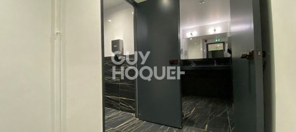 31m² Office in Paris, France No. 188040 8