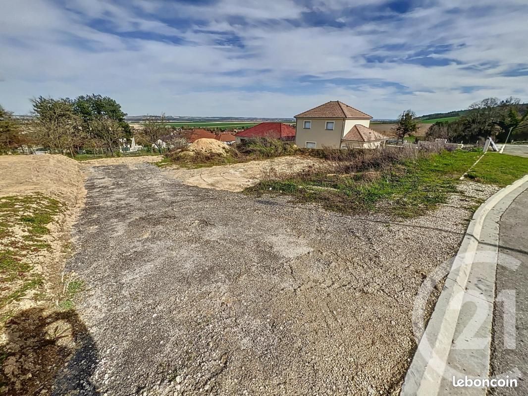 704m² Land in Macey, France No. 80807