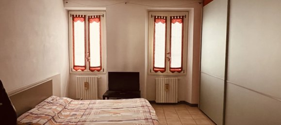 Apartamento de 2 dormitorios en Pavia, Italy No. 353371 12