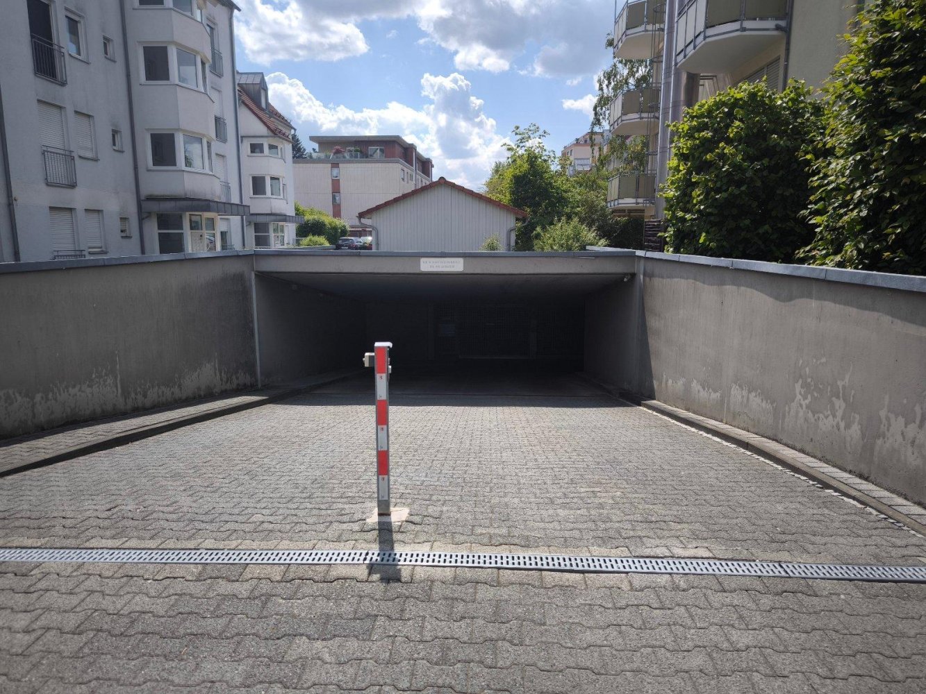 Parking à Nurnberger Land, Germany No. 262956