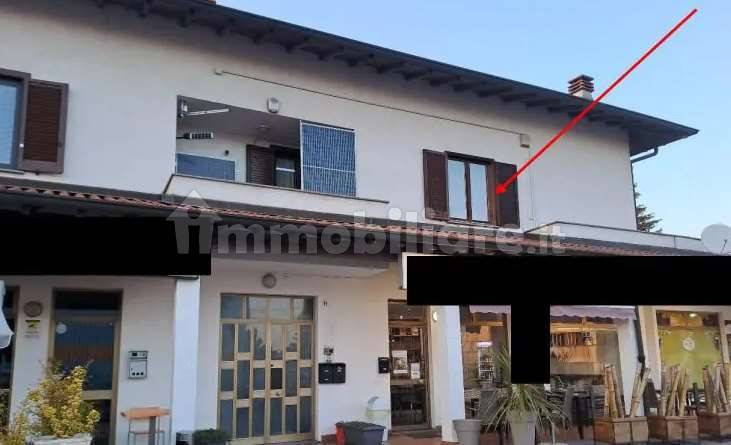 Apartamento de 4 dormitorios en Mozzate, Italy No. 276980
