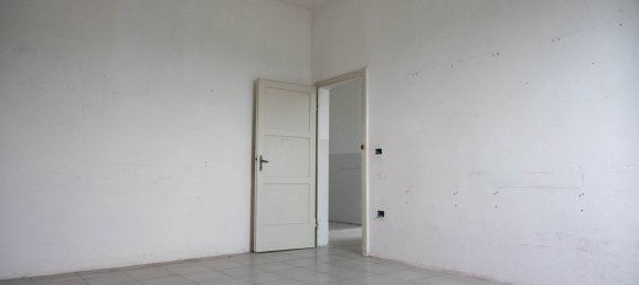 Casa de 7 habitaciónes en Finale Emilia, Italy No. 191229 13