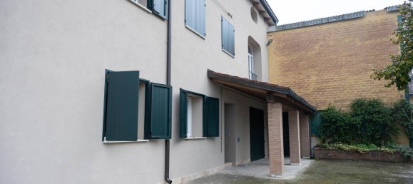 Casa de 7 habitaciónes en Finale Emilia, Italy No. 191229 22