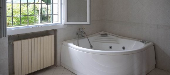 Casa de 7 habitaciónes en Finale Emilia, Italy No. 191229 56