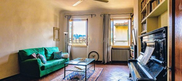 5 rooms Apartment in Florence, Italy No. 27704 4
