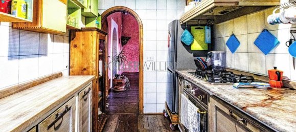 5 rooms Apartment in Florence, Italy No. 27704 15