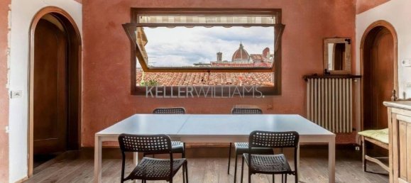 5 rooms Apartment in Florence, Italy No. 27704 10