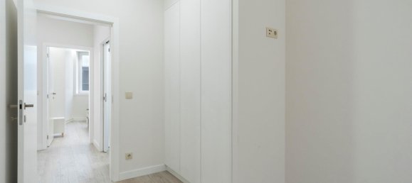 Квартира с 3 спальнями в Порту, Португалия № 53430 9