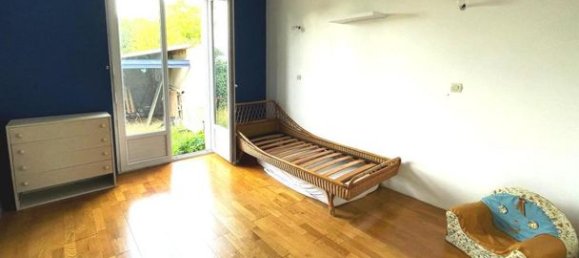 2 Schlafzimmer Haus in L'Isle-Adam, France, Nr. 354023 3