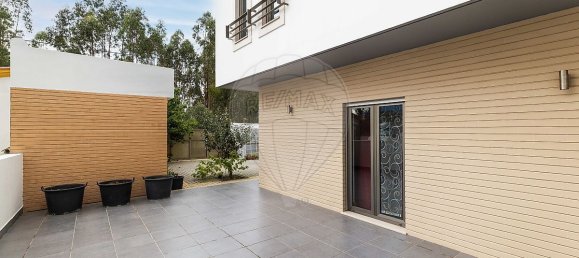 4 bedrooms House in Leiria, Portugal No. 24306 30