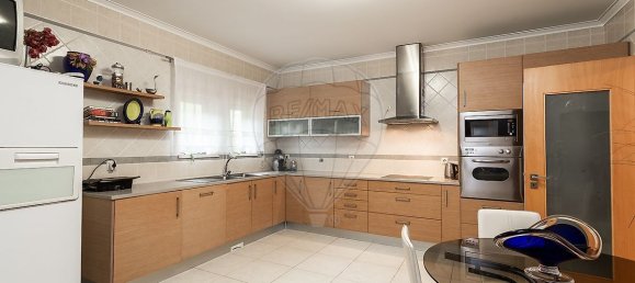 4 bedrooms House in Leiria, Portugal No. 24306 40