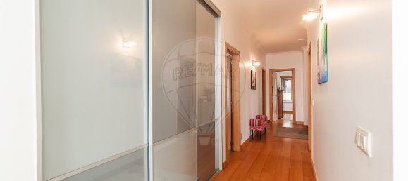 4 bedrooms House in Leiria, Portugal No. 24306 12