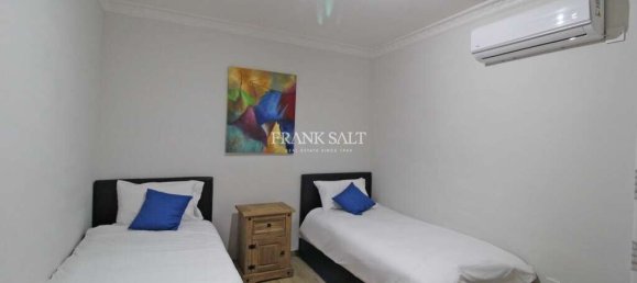 3 bedrooms Apartment in Birgu, Malta No. 8088 11