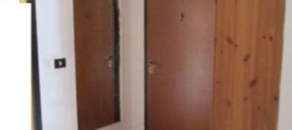 2 rooms Apartment in Rozzano, Italy No. 13410 6