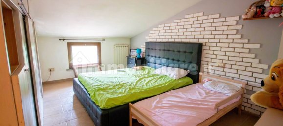 2 Schlafzimmer Wohnung in Cecina, Italy, Nr. 352816 13