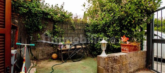 2 Schlafzimmer Wohnung in Cecina, Italy, Nr. 352816 17