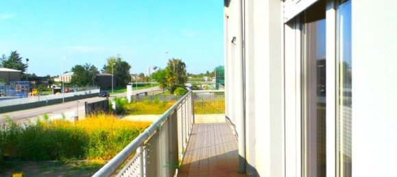 Almacén en Udine, Italy 1000 m² No. 352294 18