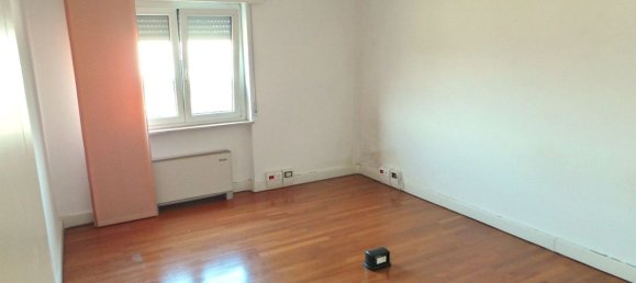 Almacén en Udine, Italy 1000 m² No. 352294 14