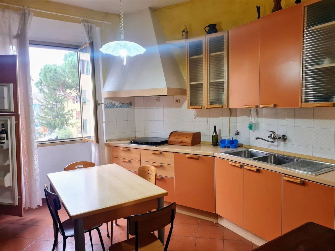 3 rooms Apartment in Florence, Italy No. 210827