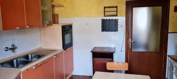 3 rooms Apartment in Florence, Italy No. 210827 6