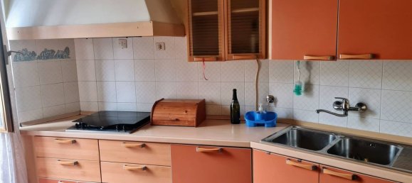 3 rooms Apartment in Florence, Italy No. 210827 9