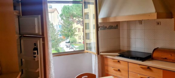 3 rooms Apartment in Florence, Italy No. 210827 10