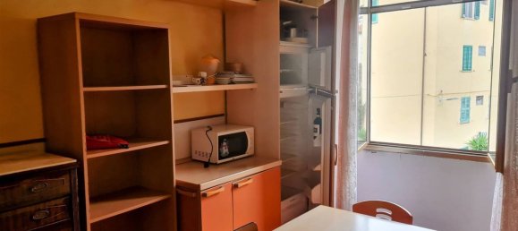 3 rooms Apartment in Florence, Italy No. 210827 12