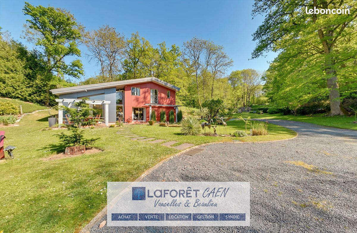 3 bedrooms House in Calvados, France No. 356164