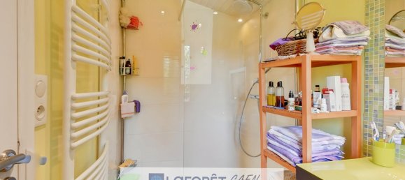 3 bedrooms House in Calvados, France No. 356164 10