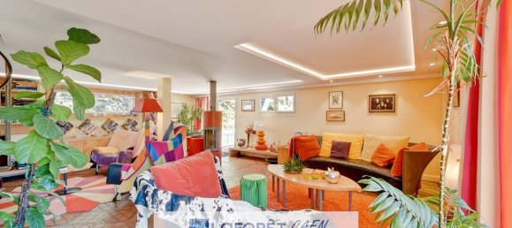 3 bedrooms House in Calvados, France No. 356164 2