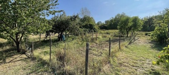 100m² Land in Santa Giuletta, Italy No. 62499 27